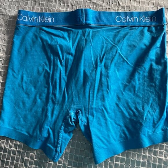 Calvin Klein boxer briefs size L - Picture 2 of 2